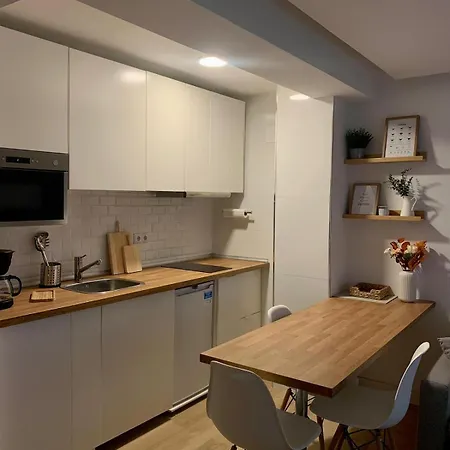 Zarzuela Campoamor Centro, Plaza De Garaje Apartman *